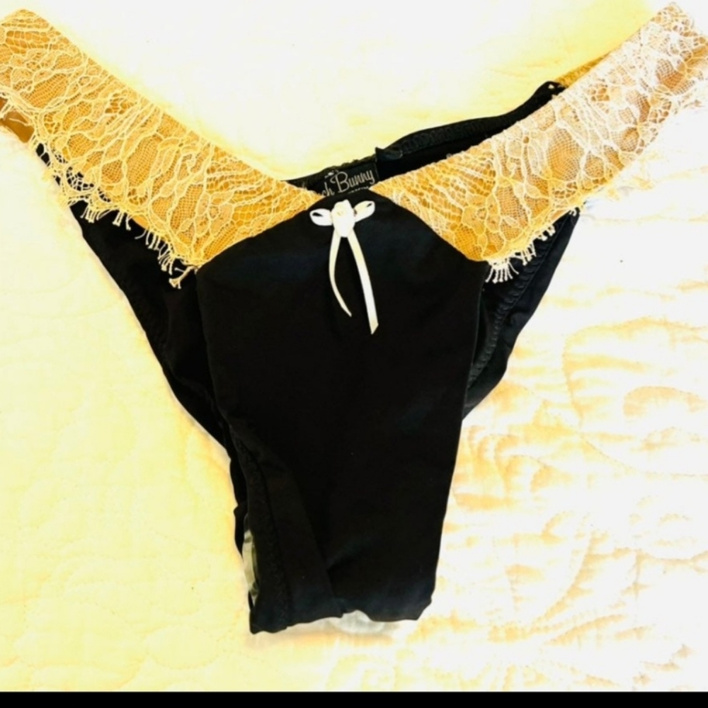 Beach bunny bikini bottoms